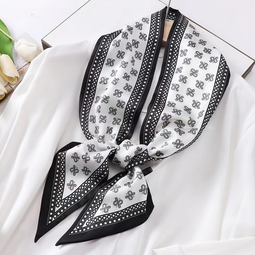Luxury Zebra Print Silk Square - Women Bags Online บทวิจารณ์และราคา