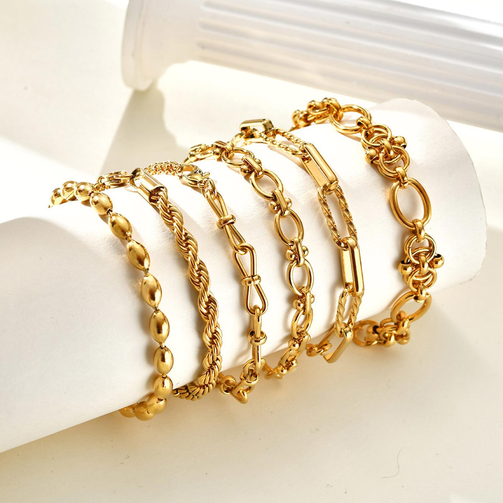 Gold Plated Chunky Chain Brace - Women Bags Price บทวิจารณ์และราคา