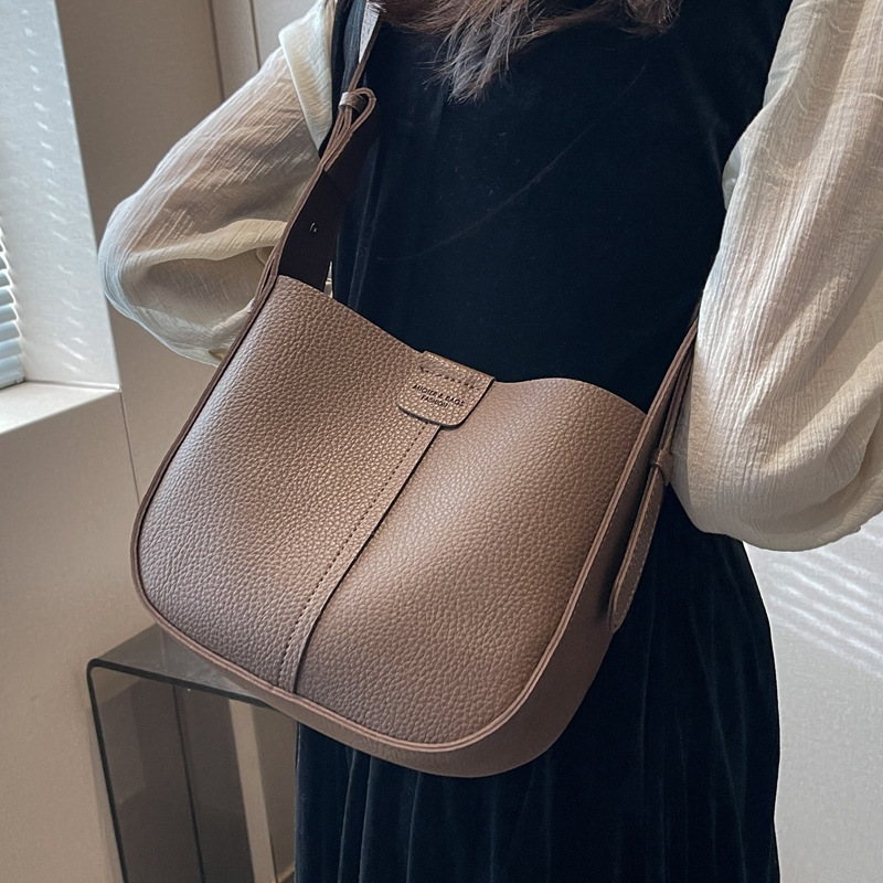 Versatile small handbag for wo - Women Bags For Sale บทวิจารณ์และราคา
